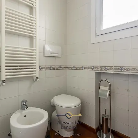 Casa Elegante Parking Privato 호텔 디아노 카스텔로